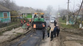 Mănăstirea din Călărășeuca va deveni mai accesibilă pentru vizitatori. Au fost demarate lucrările de construcție a drumului de acces